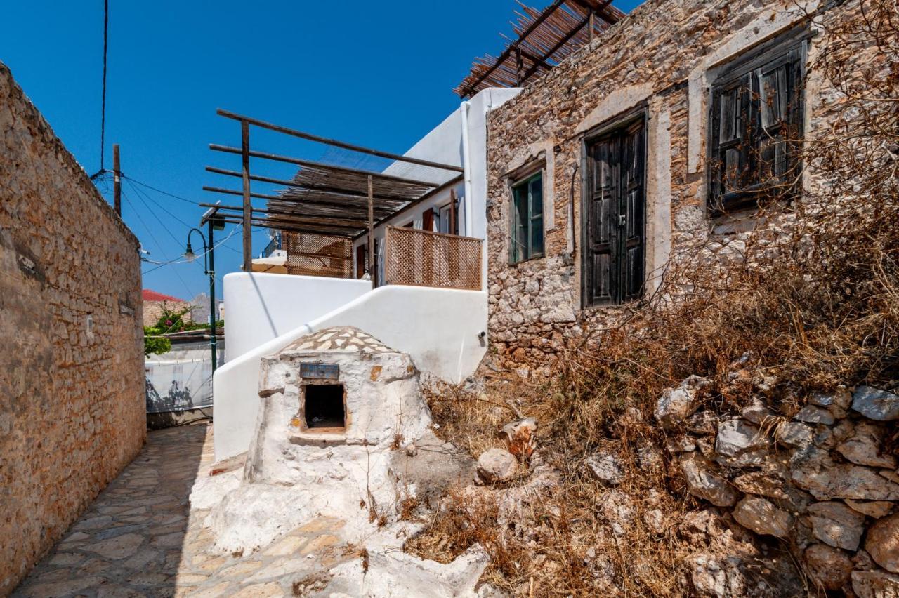 Atlantis Houses Chalki Town 外观 照片