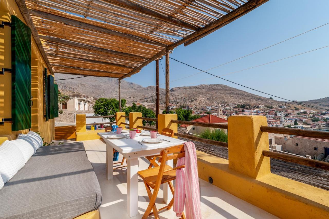 Atlantis Houses Chalki Town 外观 照片