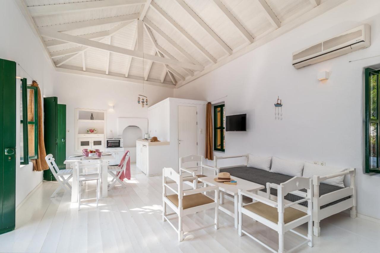 Atlantis Houses Chalki Town 外观 照片